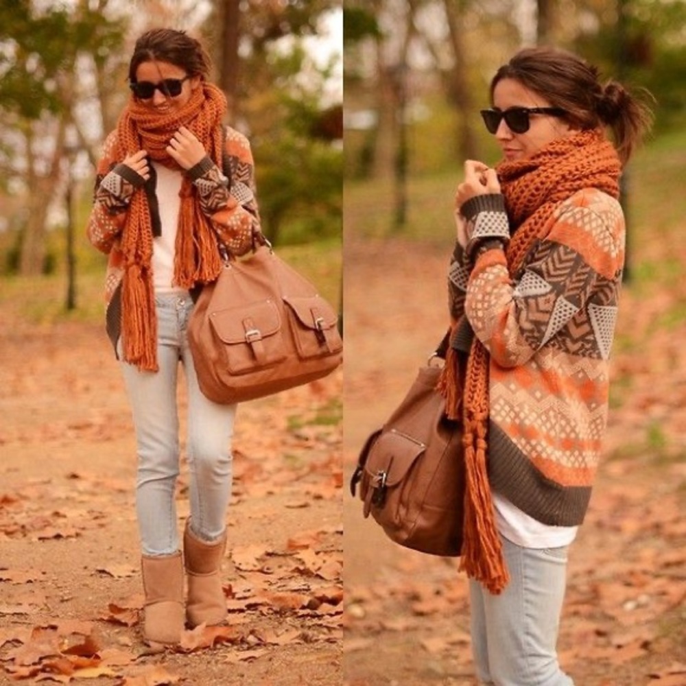 ISO this beautiful cozy fall sweater!!!!